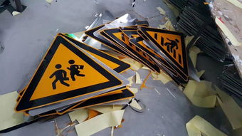 云南市政高速公路交通標志標牌設計制作安裝一體化服務 提升路網效能與安全的關鍵